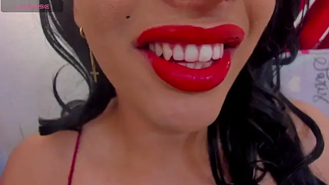 sweet Elizabeth online show from April 15, 12:45 pm