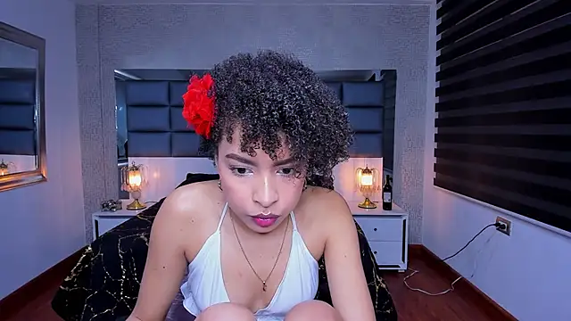 Lucia jane online show from December 4, 8:06 pm