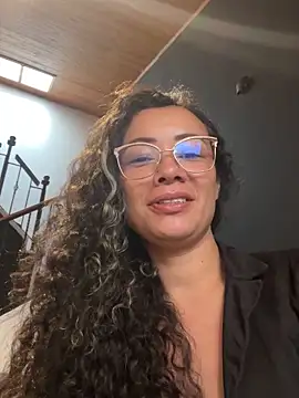 CarolaynStone online show from November 24, 1:00 pm