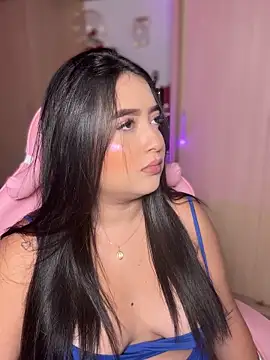 Emiily Moore1 online show from March 24, 11:21 pm