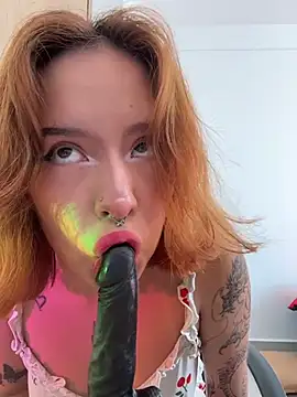 aliciia 23 online show from April 11, 8:57 pm