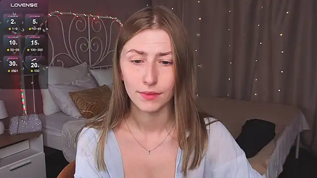 VesperaCeleste online show from October 3, 5:48 am