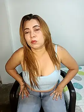 Snapshot of Yara1096 chatting on October 14, 10:49 am Yara1096 online show from October 14, 10:49 am