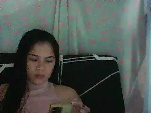 Snapshot of Zachariah_05 chatting on October 8, 2:20 am Zachariah 05 online show from October 8, 2:20 am