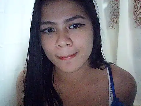 Snapshot of Zachariah_05 chatting on October 13, 3:39 am Zachariah 05 online show from October 13, 3:39 am