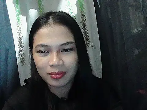 Snapshot of Zachariah_05 chatting on January 16, 10:19 am Zachariah 05 online show from January 16, 10:19 am