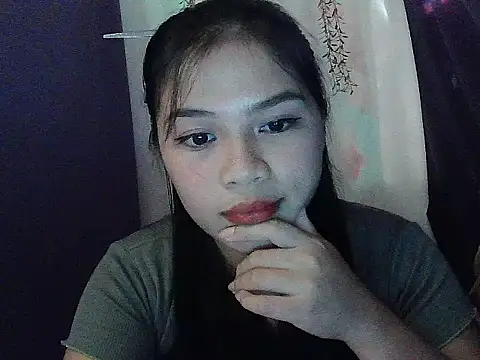 Snapshot of Zachariah_05 chatting on February 3, 6:51 am Zachariah 05 online show from February 3, 6:51 am