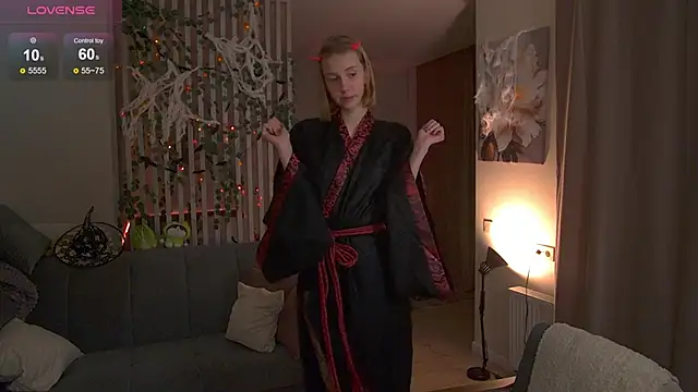 Snapshot of sofiapurex chatting on October 30, 8:20 pm sofiapurex online show from October 30, 8:20 pm