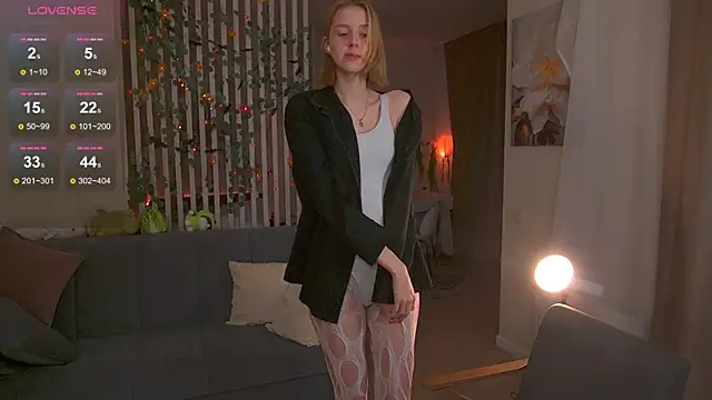 Snapshot of sofiapurex chatting on November 6, 7:26 pm sofiapurex online show from November 6, 7:26 pm