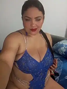 Snapshot of tiffany_Johnson1 chatting on November 18, 1:44 am tiffany Johnson1 online show from November 18, 1:44 am