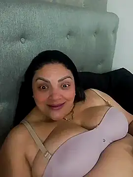 tiffany Johnson1 online show from December 4, 1:26 am