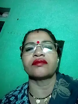 Manavi x online show from October 4, 12:30 am