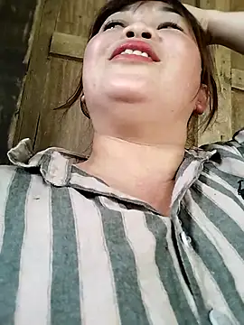 Lyly nuce online show from November 5, 7:52 am