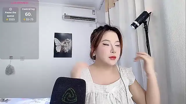 medusanamei online show from September 23, 6:22 pm