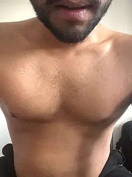 shiitposter male online show from November 24, 9:53 am