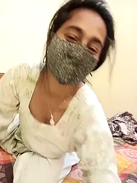 Snapshot of Softecho-03 chatting on February 18, 7:10 pm Softecho-03 online show from February 18, 7:10 pm