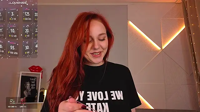 Snapshot of PollyVinice chatting on October 13, 12:38 pm PollyVinice online show from October 13, 12:38 pm