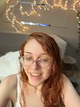 Snapshot of PollyVinice chatting on June 12, 4:39 pm PollyVinice online show from June 12, 4:39 pm