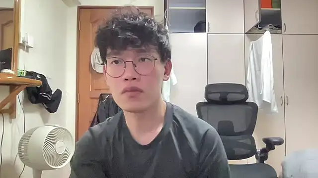 Passionatetwink2 online show from October 16, 8:37 am