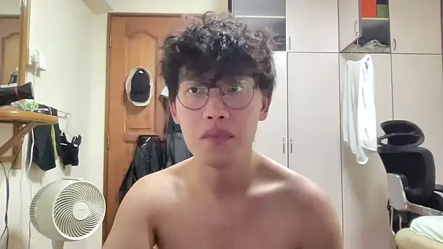 Passionatetwink2 online show from November 8, 4:18 pm