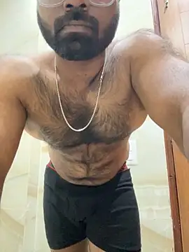 DJLOVE280825 online show from April 13, 9:42 pm