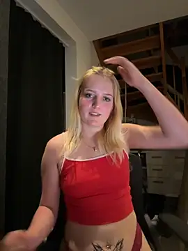 DieBlondeHannah online show from September 8, 6:18 pm