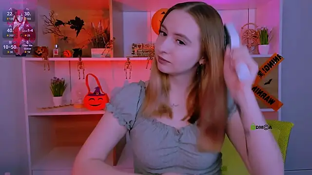 mila glow1 online show from October 30, 8:31 pm