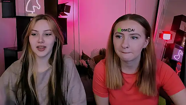 mila glow1 online show from November 5, 12:49 pm