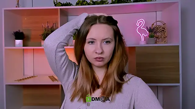 mila glow1 online show from November 11, 12:27 pm