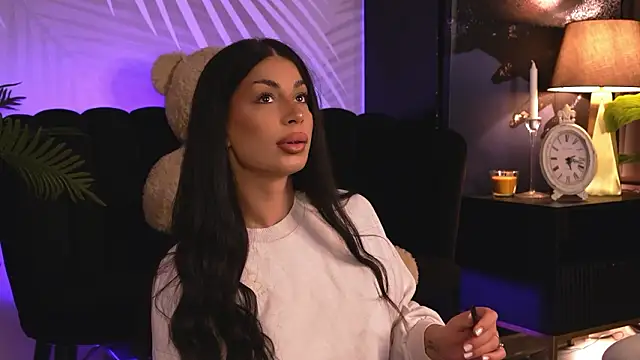 EvaRhea online show from February 23, 4:10 am