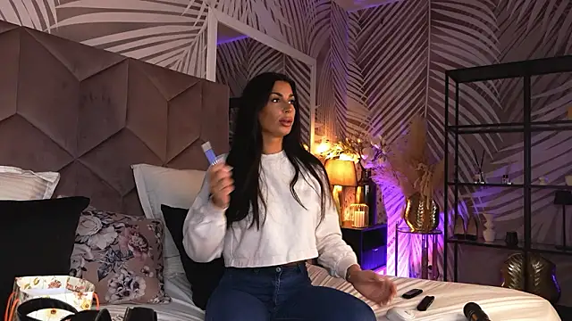 EvaRhea online show from March 6, 3:47 am