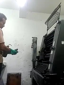 Snapshot of Srsexy18cm chatting on February 4, 5:24 am Srsexy18cm online show from February 4, 5:24 am