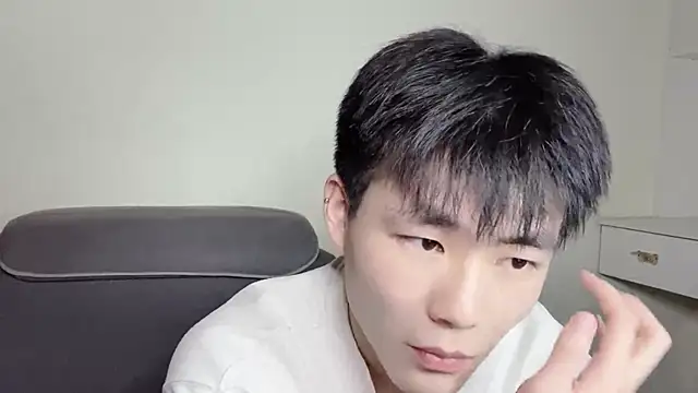 Snapshot of xiaoyang5200 chatting on November 1, 4:09 pm xiaoyang5200 online show from November 1, 4:09 pm