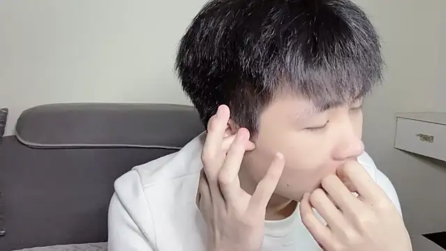 Snapshot of xiaoyang5200 chatting on November 3, 3:02 pm xiaoyang5200 online show from November 3, 3:02 pm