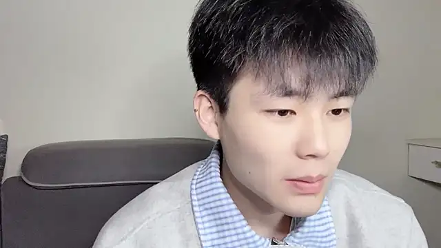 Snapshot of xiaoyang5200 chatting on November 22, 2:38 pm xiaoyang5200 online show from November 22, 2:38 pm