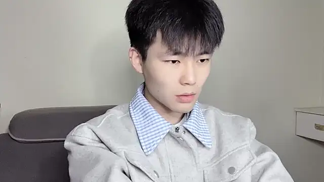 Snapshot of xiaoyang5200 chatting on November 25, 2:17 pm xiaoyang5200 online show from November 25, 2:17 pm