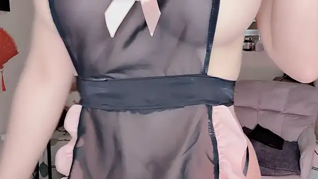 Snapshot of MaiLiiil chatting on October 7, 4:20 am MaiLiiil online show from October 7, 4:20 am