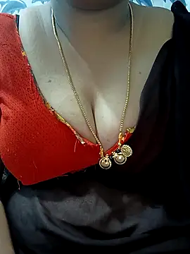 Snapshot of Geetha227 chatting on April 24, 12:46 am Geetha227 online show from April 24, 12:46 am