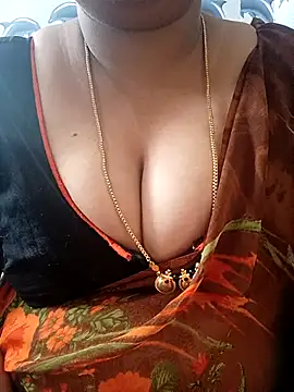 Snapshot of Geetha227 chatting on May 1, 2:27 am Geetha227 online show from May 1, 2:27 am