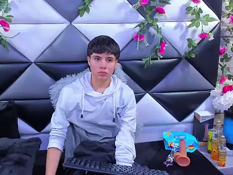 Bruno Cruzz online show from October 24, 2:41 am