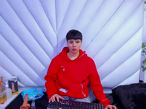 Bruno Cruzz online show from October 31, 2:34 am