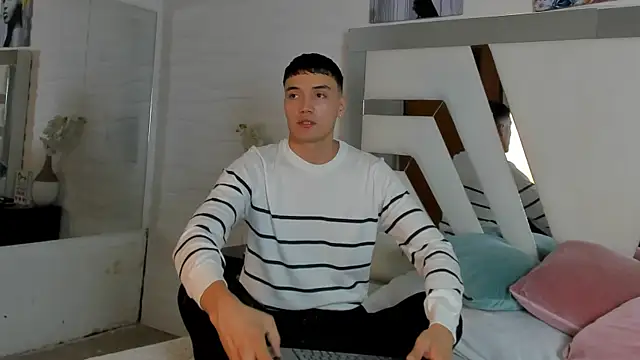 Jacksonflorez online show from September 24, 7:50 pm