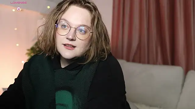 Alissa S online show from March 18, 2:26 pm