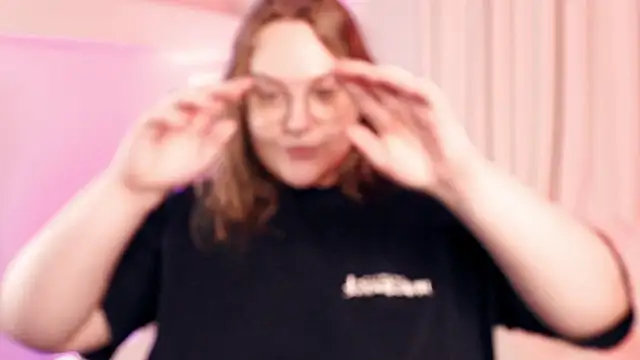 Alissa S online show from September 9, 5:01 pm