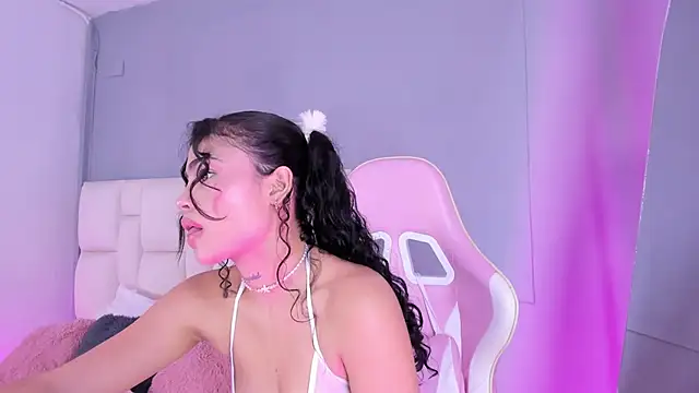 SammyRose  online show from March 18, 7:06 pm