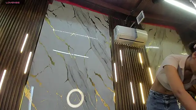 VictoriaDuart online show from March 4, 9:21 pm