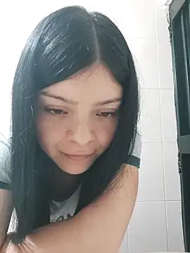 LunaJacobs online show from March 6, 2:52 am