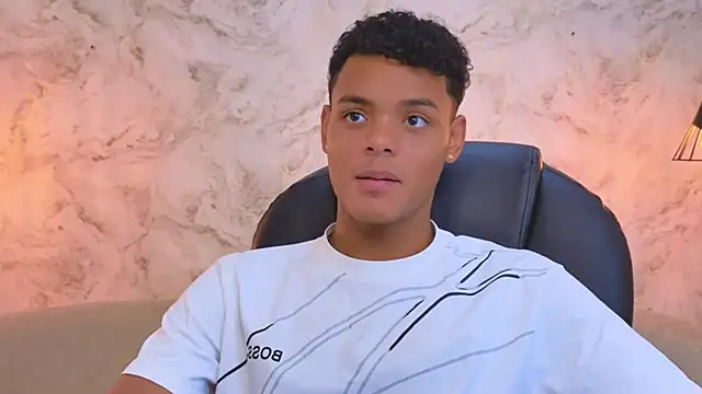 Valentino Thompson online show from October 10, 8:08 pm