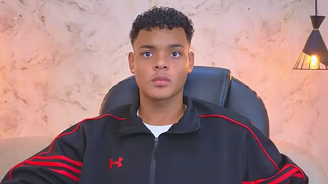 Valentino Thompson online show from October 23, 8:18 pm