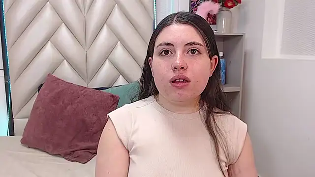 Snapshot of Vicluxxx chatting on October 22, 12:38 pm Vicluxxx online show from October 22, 12:38 pm